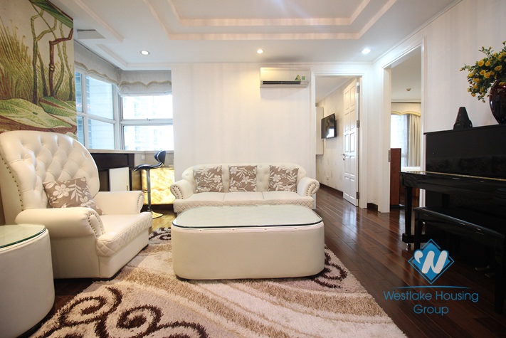 Deluxe apartment for rent in Ciputra Tower near UNIS school